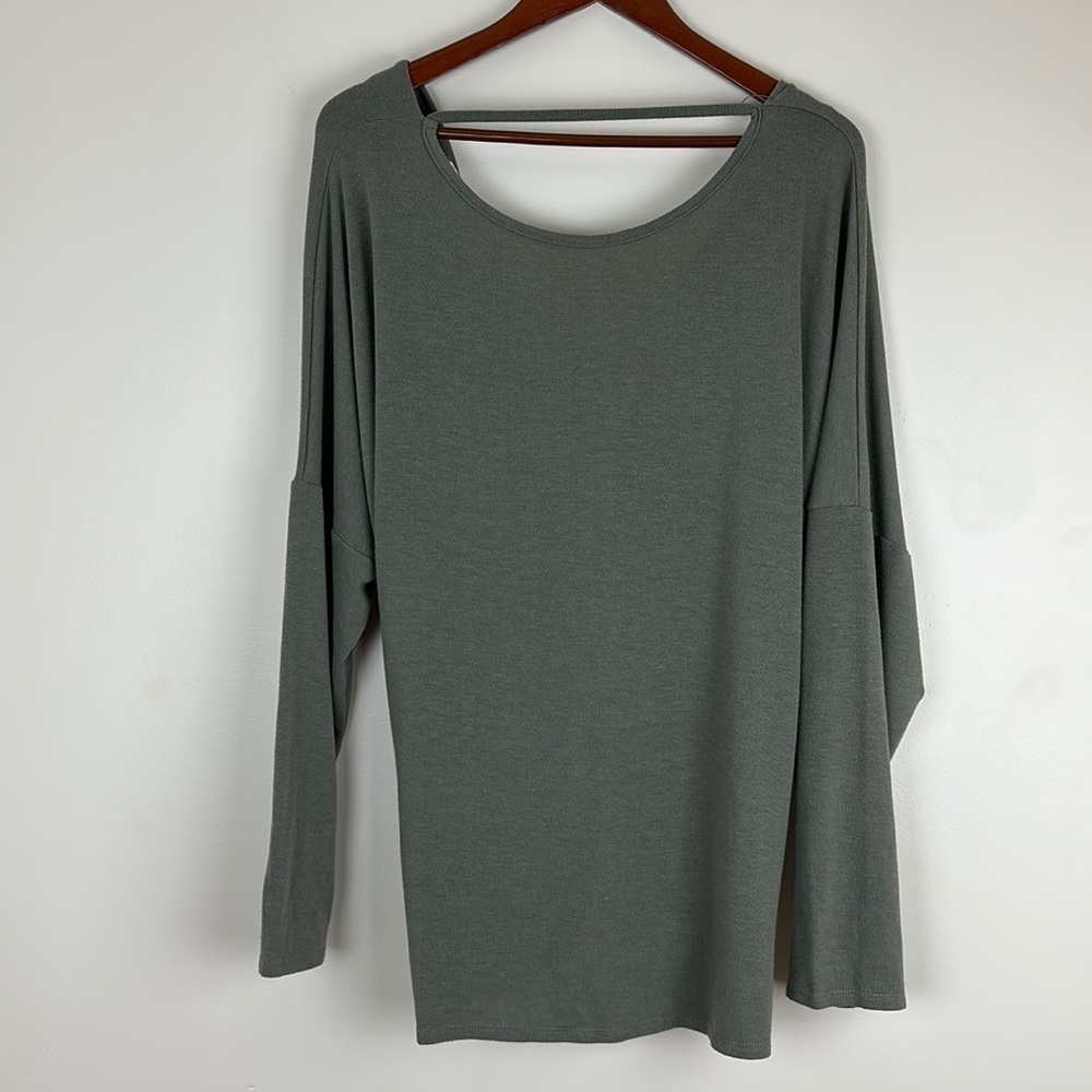 ADORA Woman's Size XL Twist Back Green